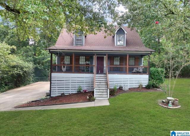 Property at 1407 Heather Ln, Alabaster, AL 35007, 5 beds, 2 baths