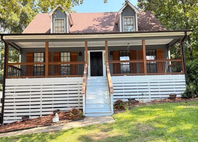 Property at 1407 Heather Ln, Alabaster, AL 35007, 5 beds, 2 baths