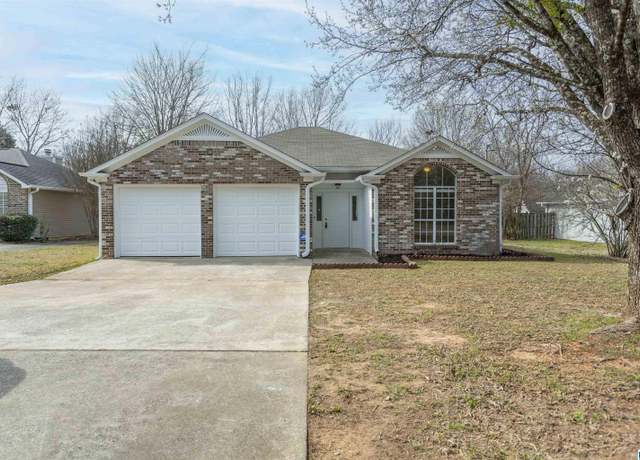 Property at 1636 Eastern Valley Rd, Bessemer, AL 35022, 3 beds, 2 baths