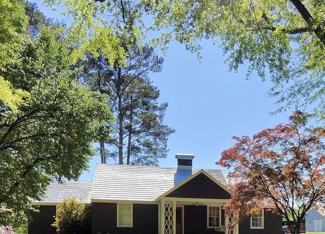 Property at 116 Parkway Dr, Trussville, AL 35173, 5 beds, 3 baths