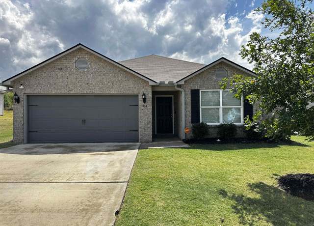 Property at 404 Clear Creek Ln, Calera, AL 35040, 4 beds, 2 baths