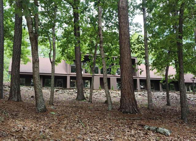 Property at 1412 Fox Run, Sylacauga, AL 35150, 4 beds, 2 baths