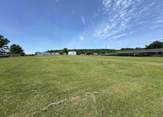 Property at 160 Smith Cir Unit 4-12, Jacksonville, AL 36265