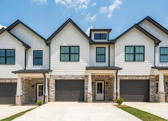 Property at 22131 Village Pkwy, Helena, AL 35080, 3 beds, 2.5 baths