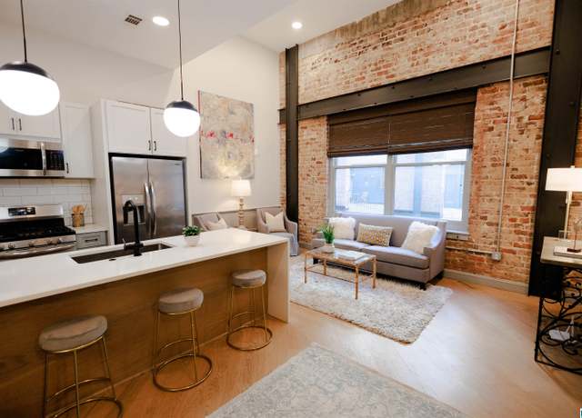 Property at 2212 Morris Ave #202, Birmingham, AL 35203, 1 bed, 1 bath