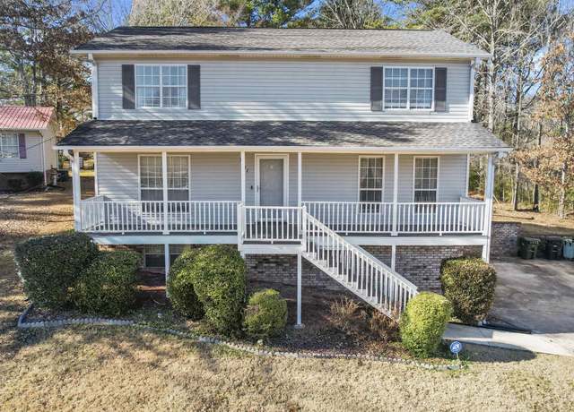 Property at 3042 Wood Cir, Birmingham, AL 35215, 3 beds, 2.5 baths