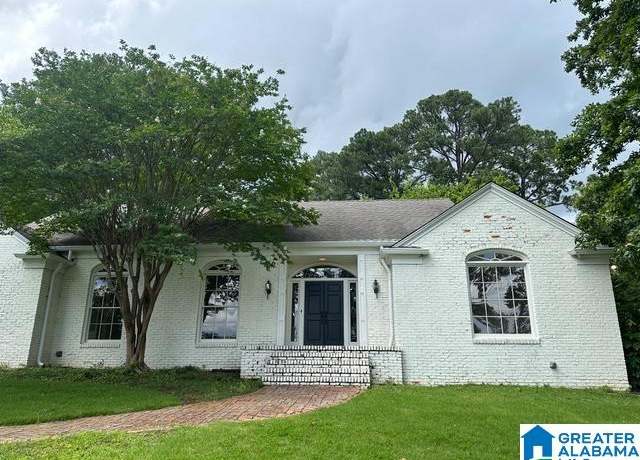 Property at 3016 N Woodridge Rd, Mountain Brook, AL 35223, 5 beds, 3 baths