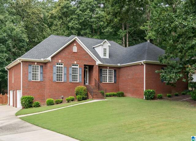 Property at 117 Oak Forest Way, Pelham, AL 35124, 4 beds, 3.5 baths