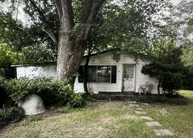 Property at 204 Tiger Hill Rd, Graysville, AL 35073, 3 beds, 1 bath