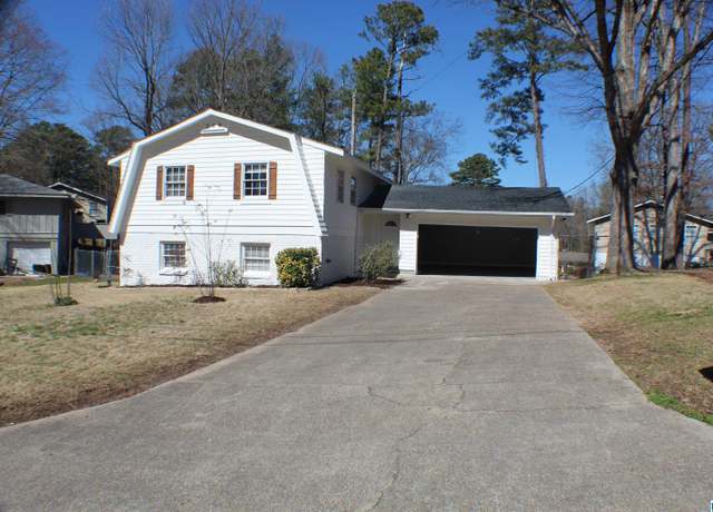 Property at 417 Argonne Dr NE, Center Point, AL 35215, 4 beds, 2 baths