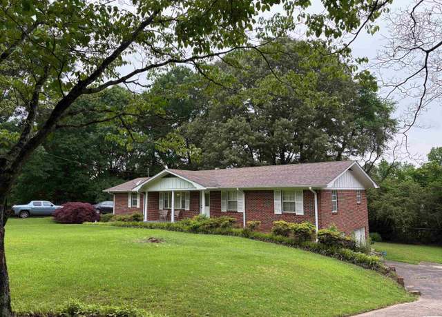 Property at 1315 SE Forest Dr, Bessemer, AL 35022, 3 beds, 2 baths