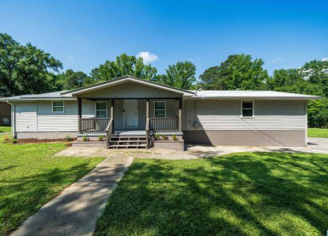 Property at 5301 Highland Ave, Adamsville, AL 35005, 3 beds, 2 baths