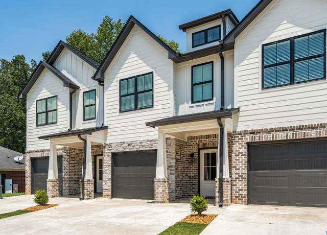 Property at 22135 Village Pkwy, Helena, AL 35080, 3 beds, 2.5 baths