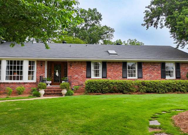 Property at 1849 Indian Hill Rd, Vestavia Hills, AL 35216, 3 beds, 2 baths