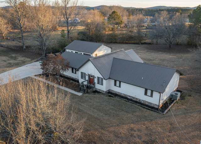 Property at 6077 Gwindale Ln, Hokes Bluff, AL 35903, 3 beds, 2 baths