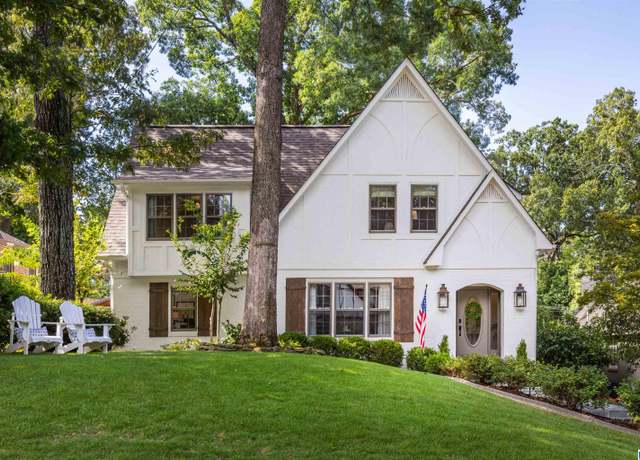 Property at 109 Yorkshire Dr, Homewood, AL 35209, 5 beds, 3.5 baths