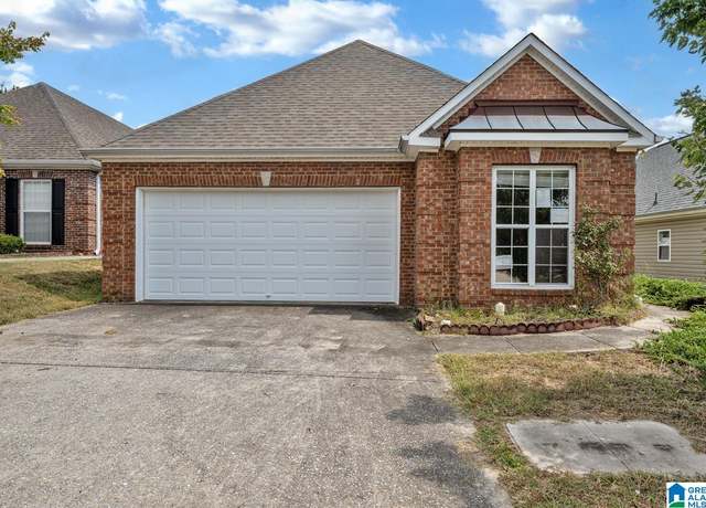 Property at 221 High Ridge Dr, Pelham, AL 35124, 3 beds, 2 baths