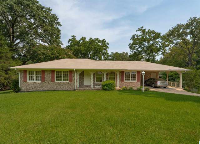 Property at 6592 Lynn Ave, Leeds, AL 35094, 3 beds, 2 baths