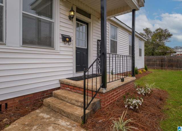 Property at 125 W Roberts Ave, Talladega, AL 35160, 3 beds, 2 baths