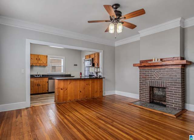 Property at 125 W Roberts Ave, Talladega, AL 35160, 3 beds, 2 baths