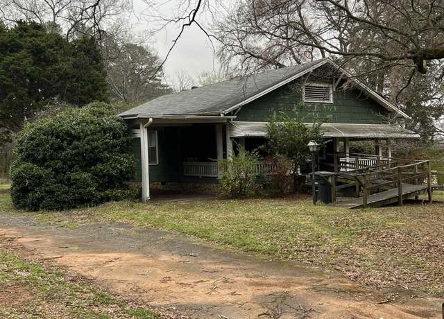 Property at 200 Red Lane Rd, Birmingham, AL 35215, 3 beds, 1 bath