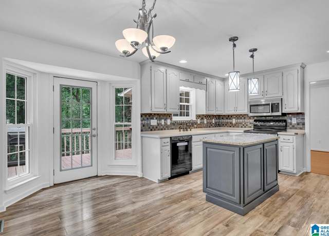 Property at 5960 Swann Rd, Mount Olive, AL 35117, 4 beds, 2.5 baths