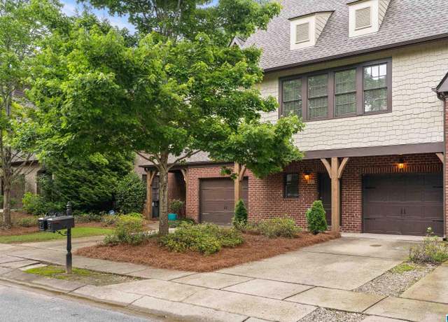 Property at 1033 Inverness Cove Way, Hoover, AL 35242, 3 beds, 2.5 baths
