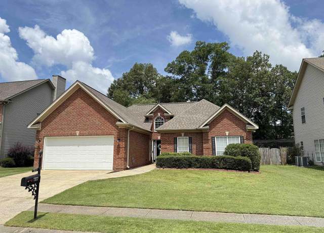 Property at 616 Forest Lakes Dr, Sterrett, AL 35147, 3 beds, 2 baths