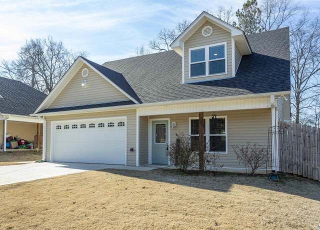 Property at 337 Central Ave, Oneonta, AL 35121, 4 beds, 2.5 baths
