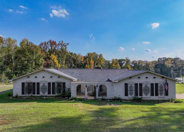 Property at 11316 Marion Oaks Dr, Tuscaloosa, AL 35405, 4 beds, 3.5 baths