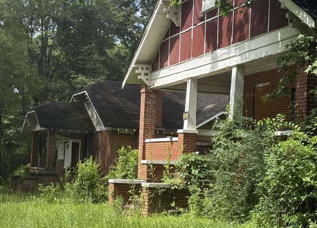 Property at 309 & 308 S Main Ave, Sylacauga, AL 35150, 3 beds, 1 bath