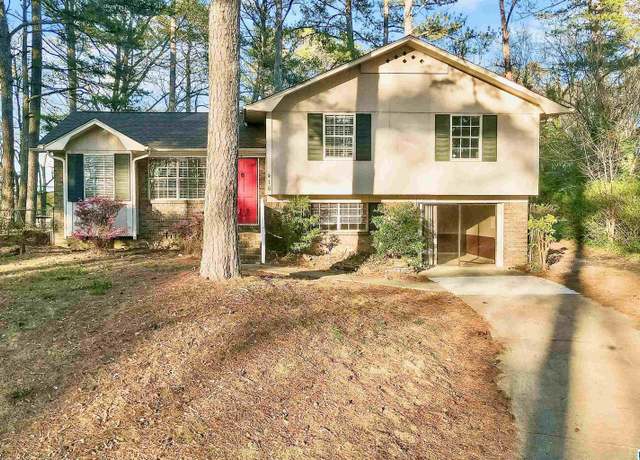 Property at 416 Woodland Ct NE, Center Point, AL 35215, 3 beds, 2 baths