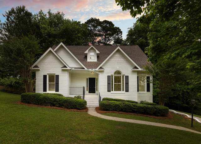 Property at 7541 Carriage Cv, Trussville, AL 35173, 3 beds, 2.5 baths