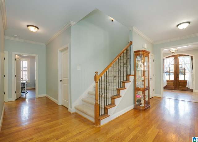 Property at 1058 Edgewater Ln, Chelsea, AL 35043, 3 beds, 2 baths