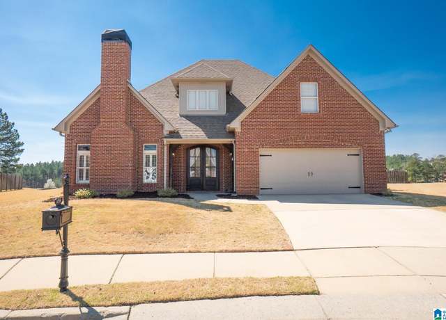 Property at 1058 Edgewater Ln, Chelsea, AL 35043, 3 beds, 2 baths