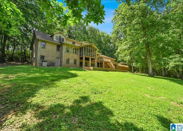 Property at 1920 Warnke Rd NW, Cullman, AL 35055, 4 beds, 3.5 baths