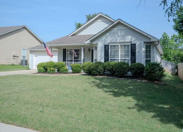 Property at 2304 Russet Meadows Ter, Hoover, AL 35244, 3 beds, 2 baths