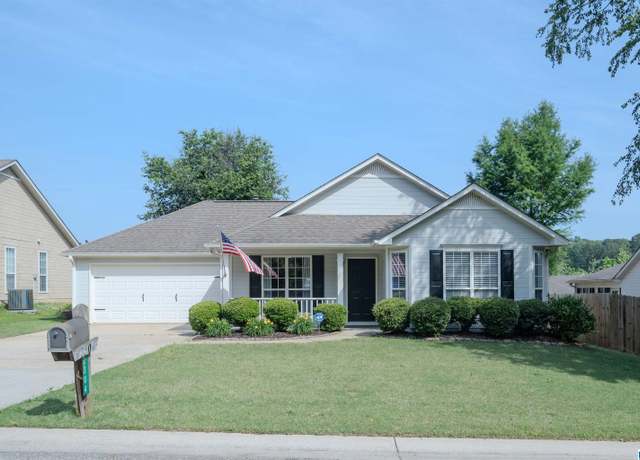Property at 2304 Russet Meadows Ter, Hoover, AL 35244, 3 beds, 2 baths