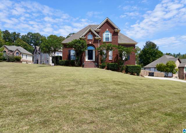 Property at 188 Savannah Ln, Calera, AL 35040, 3 beds, 3.5 baths