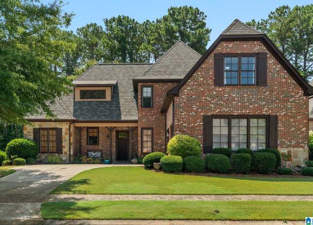 Property at 110 Gleneagles Ln, Pelham, AL 35124, 3 beds, 2.5 baths