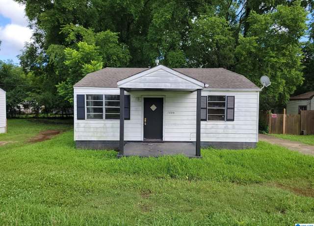 Property at 1309 Woodward Rd, Midfield, AL 35228, 2 beds, 1 bath