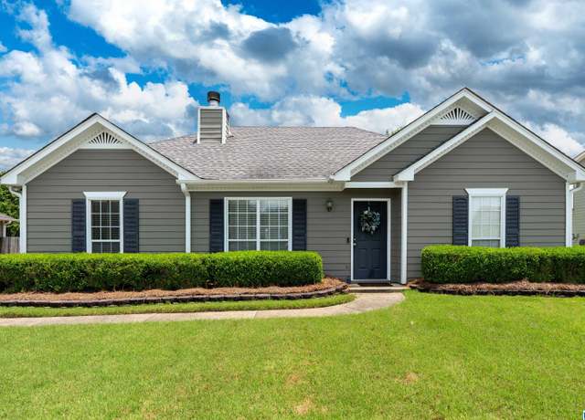 Property at 122 Stonehaven Trl, Pelham, AL 35124, 3 beds, 2 baths