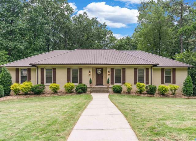 Property at 1355 Starcross Dr, Vestavia Hills, AL 35216, 4 beds, 3.5 baths