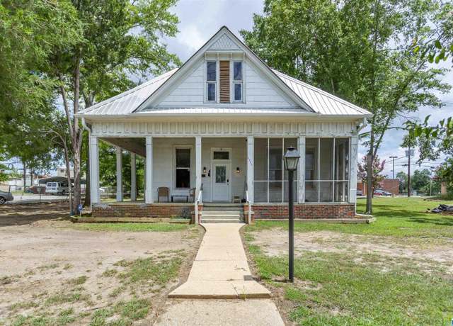 Property at 1711 5th Ave N, Bessemer, AL 35020, 4 beds, 3 baths