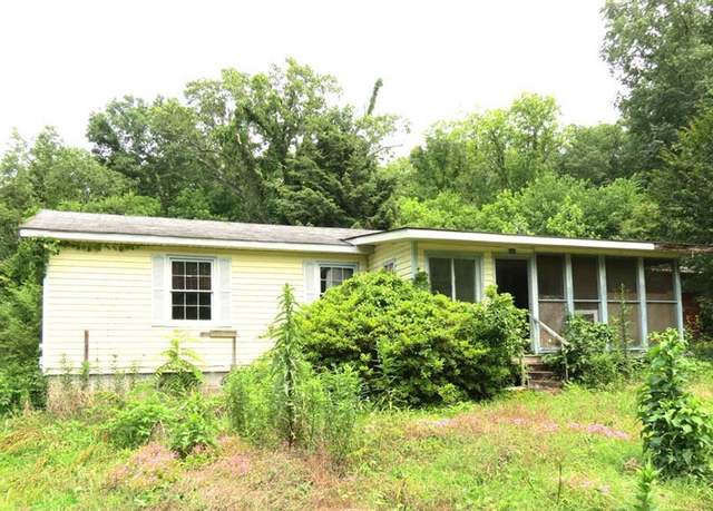 Property at 391 Pinson Rd, Anniston, AL 36201, 3 beds, 1 bath