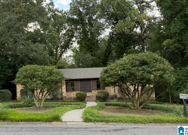 Property at 2682 Paden Pl, Vestavia Hills, AL 35226, 4 beds, 3 baths