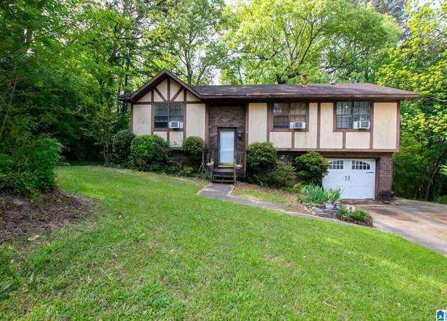 Property at 521 Foxfire Dr, Gardendale, AL 35071, 3 beds, 2 baths