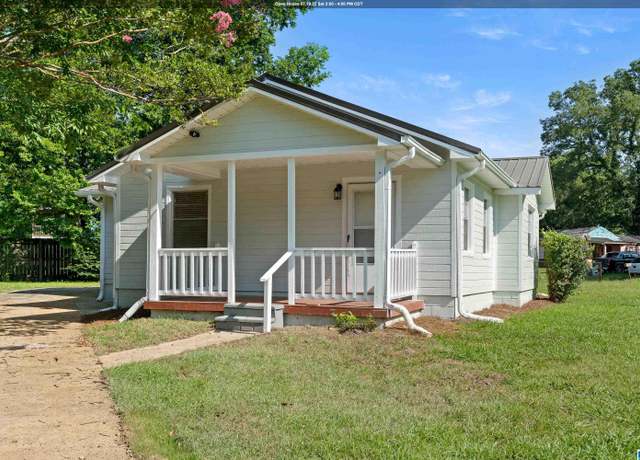 Property at 540 Lovett St, Birmingham, AL 35228, 3 beds, 1 bath