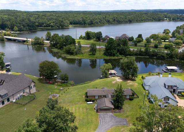 Property at 16584 Kathryn Lane Dr, Northport, AL 35475, 4 beds, 2.5 baths