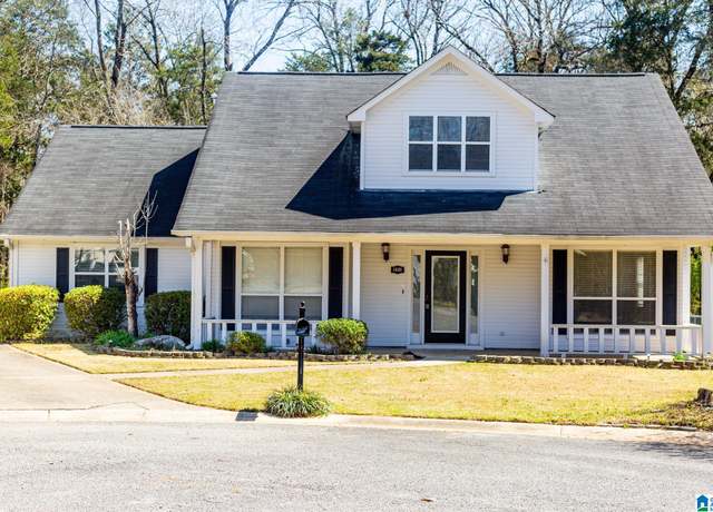 Property at 1601 Windsor Ln, Leeds, AL 35094, 3 beds, 2.5 baths